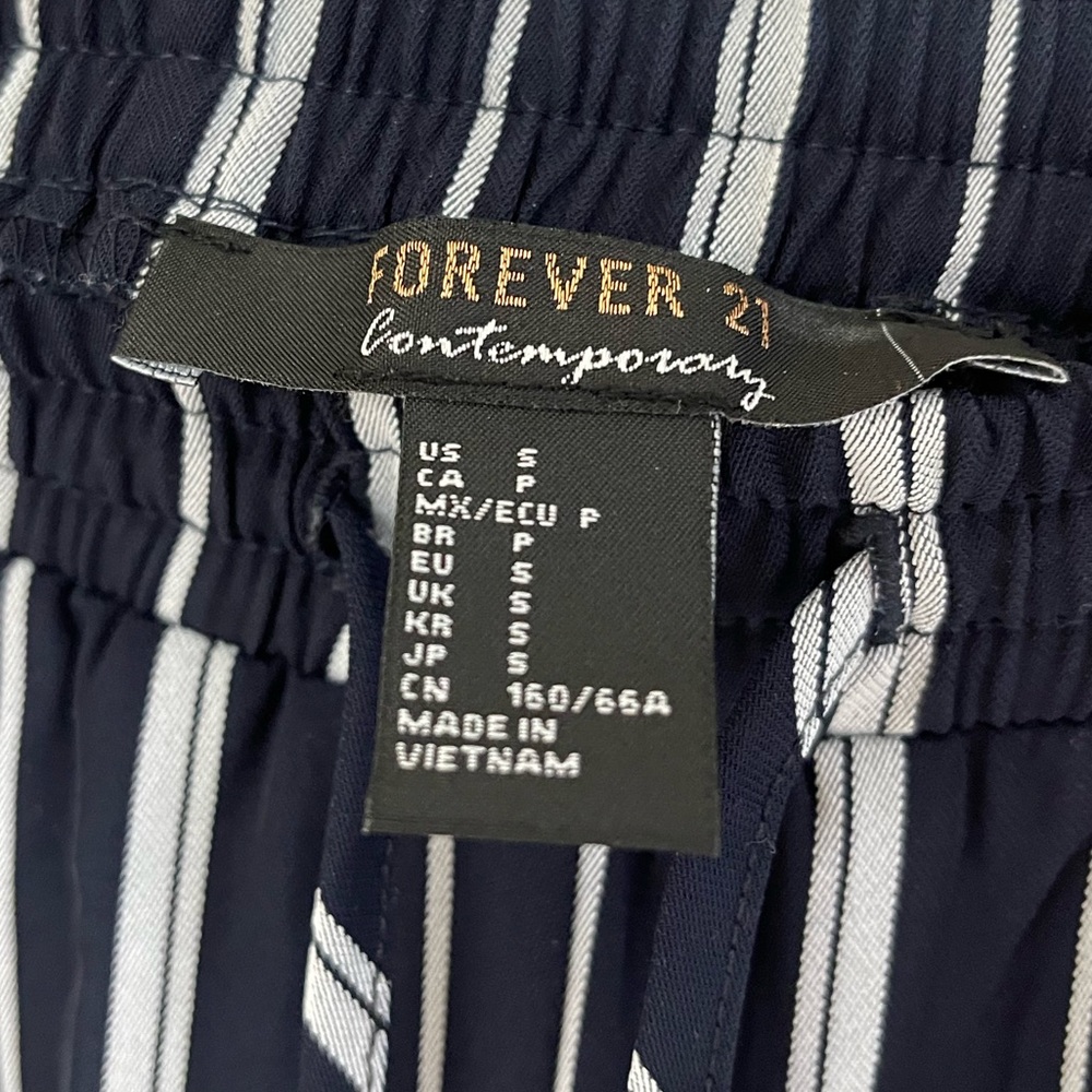 Forever 21 slit leg palazzo pants - Picture 4 of 4